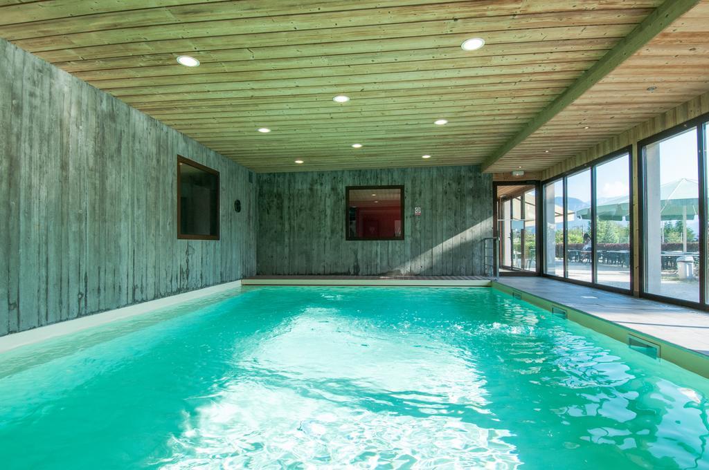 Résidence Hôtelière Spa Les Chataigniers Saint-Jorioz Exterior foto